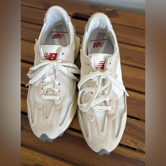 New Balance Beige and White Women's Sneakers - Picture 4 of 8